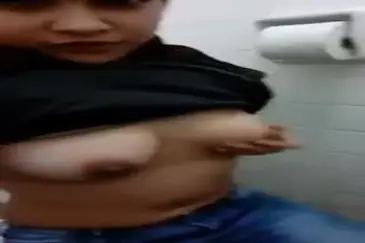 Video Cewek Jilbab Toge Pamer Memek Terbaru